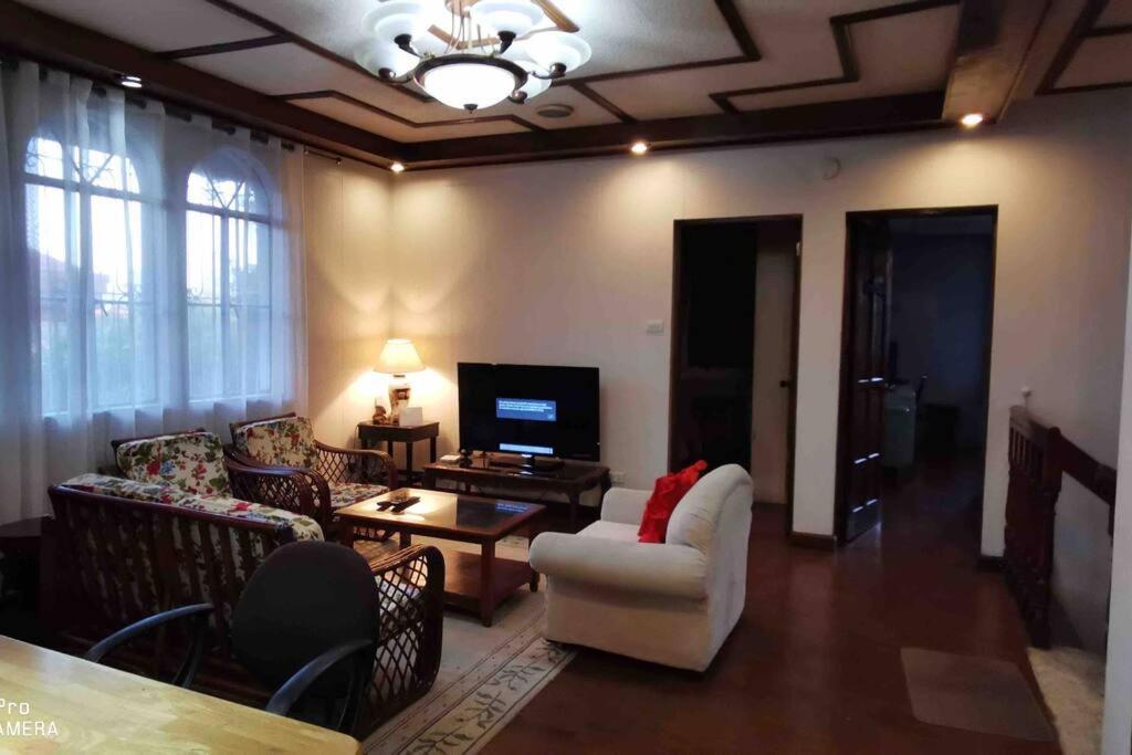 Big House In Quezon City Манила Екстериор снимка