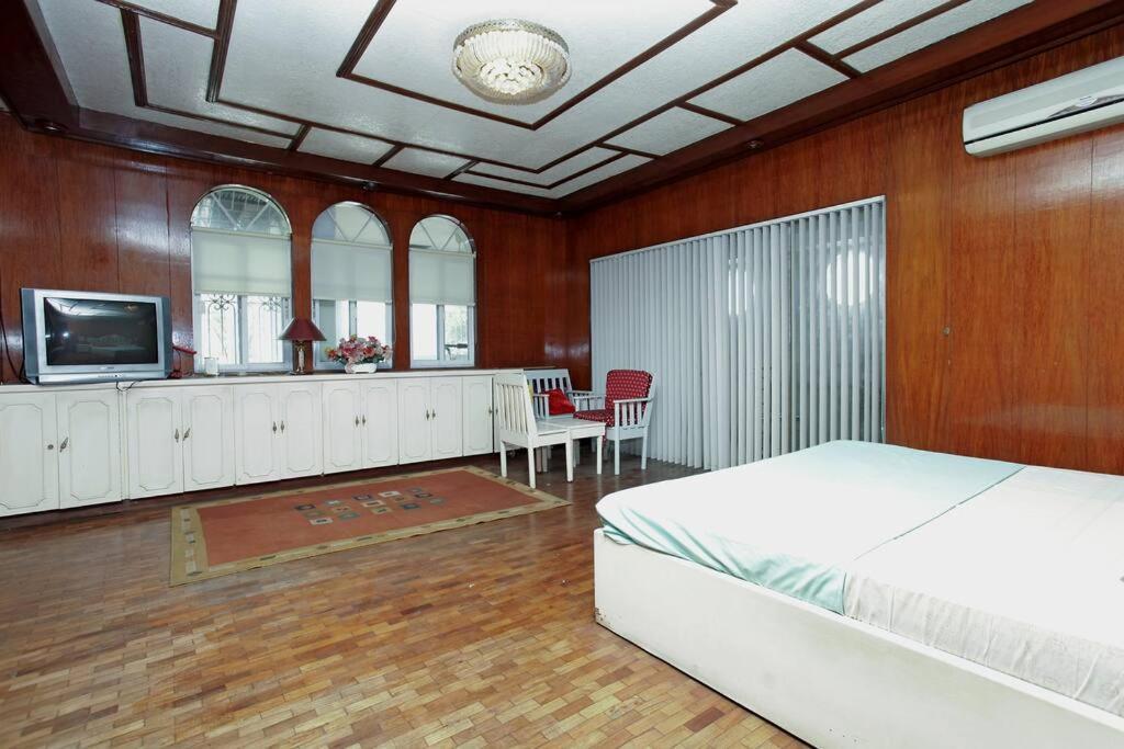 Big House In Quezon City Манила Екстериор снимка